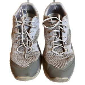 Keen Women’s Shoes Size‎ 9